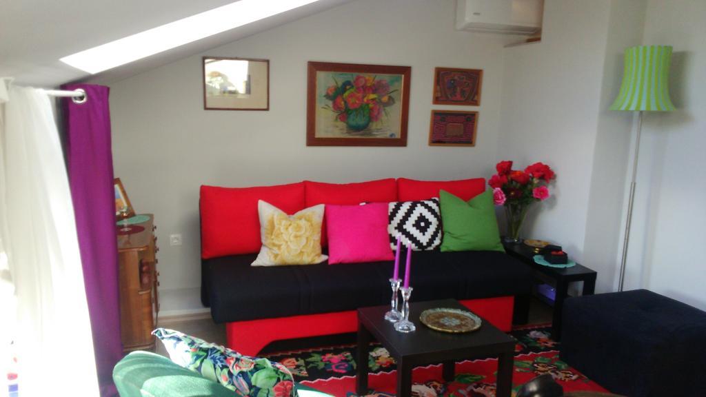 Orange Cube Apartment غييكا المظهر الخارجي الصورة