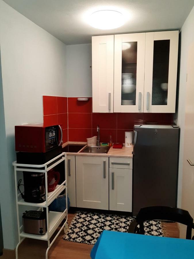 Orange Cube Apartment غييكا المظهر الخارجي الصورة